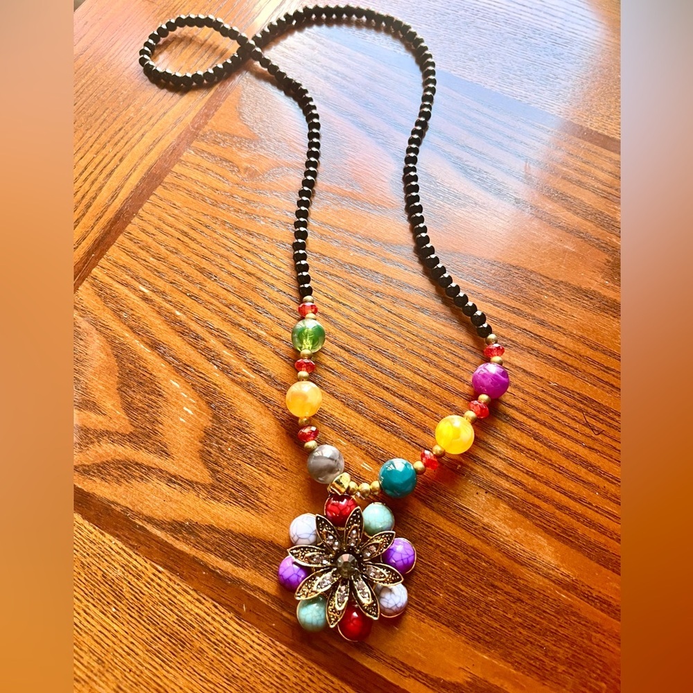 Multicolor Beaded Necklace with Floral Pendant